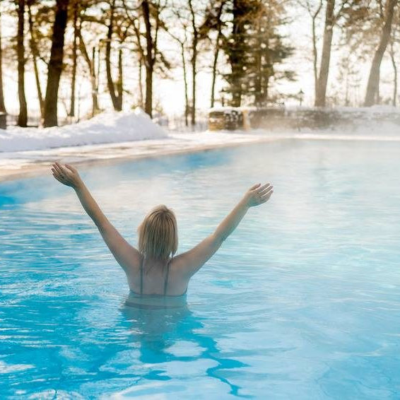 Keeping Your Pool Uncovered During Winter